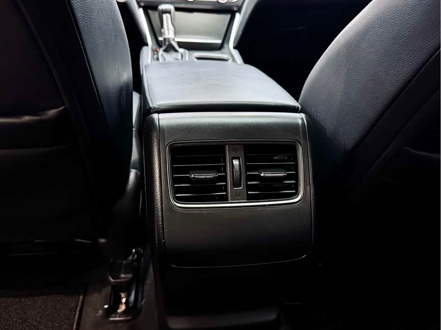 Honda Accord 2019 car image #18