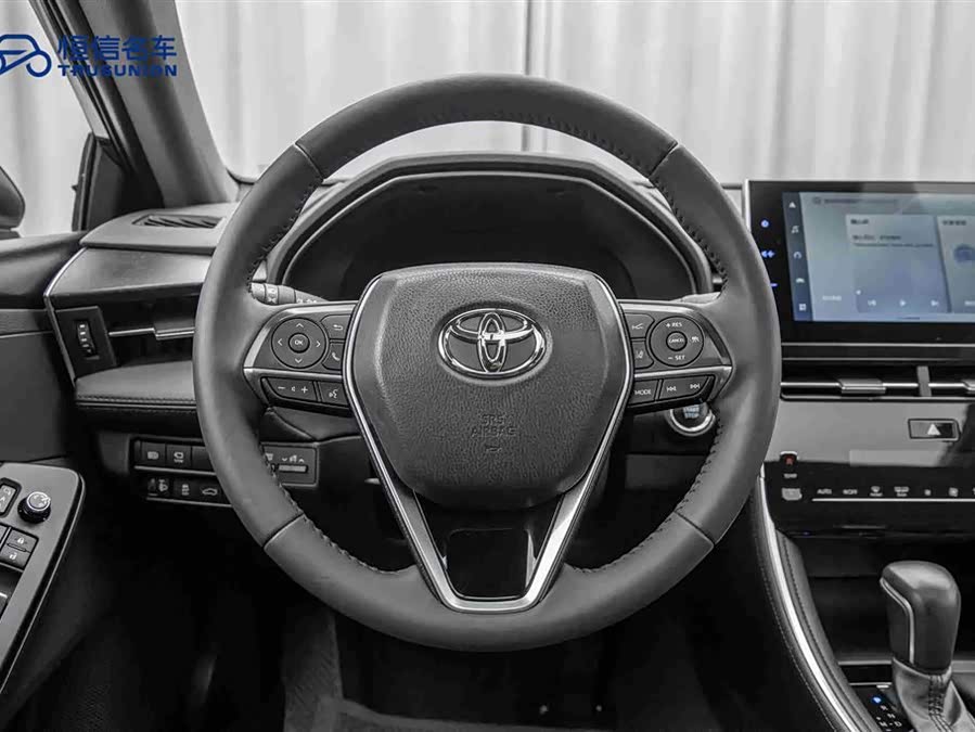 Toyota Avalon 2022 car image #18