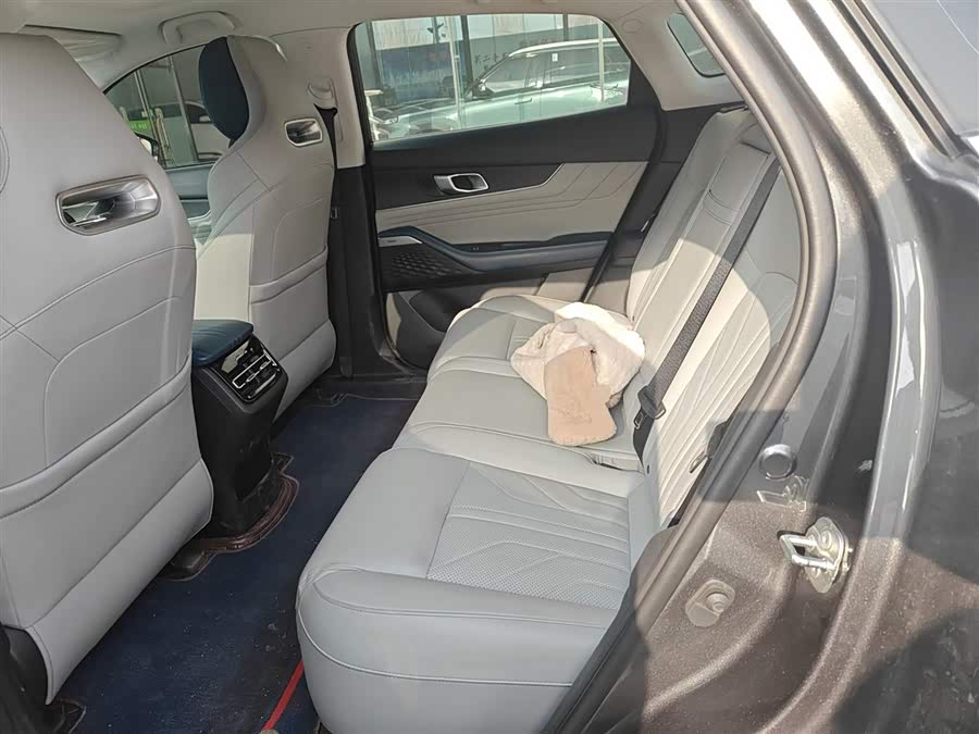 Changan UNI-K iDD 2023 #18 Changan UNI-K iDD 2023 car image #18
