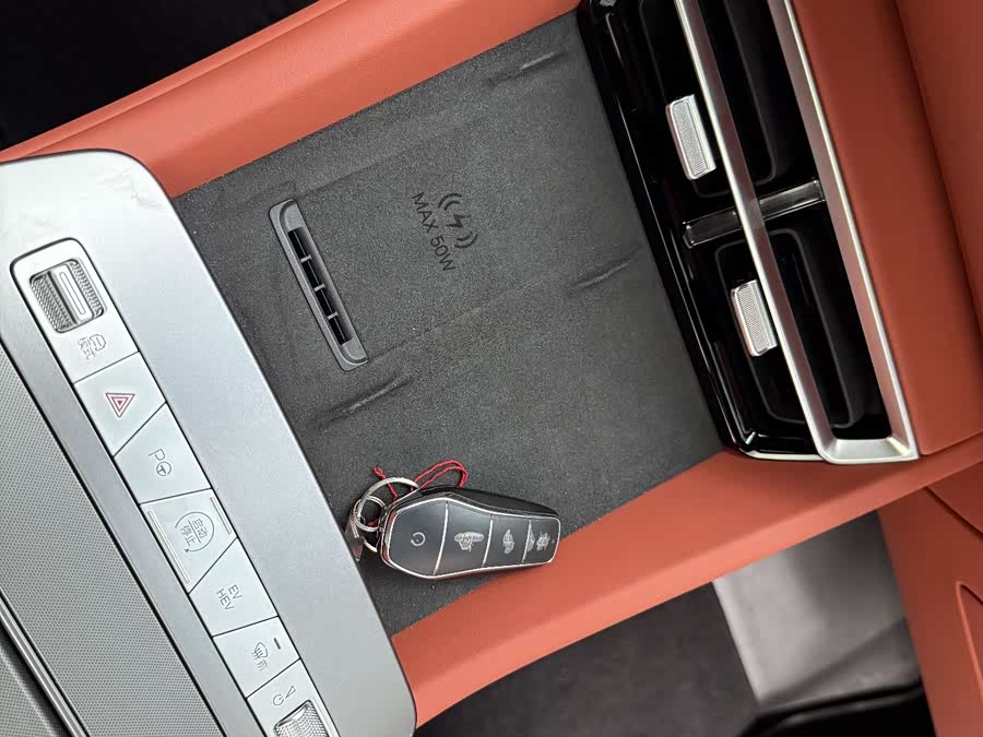 BYD Tang L 2025 car image #18