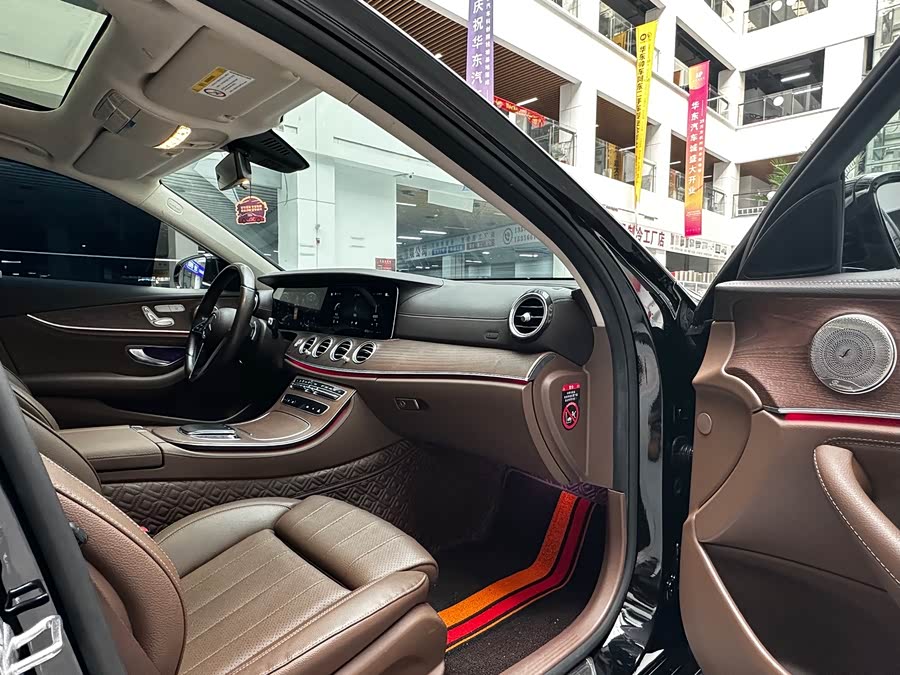 Mercedes-Benz E Class 2023 car image #18