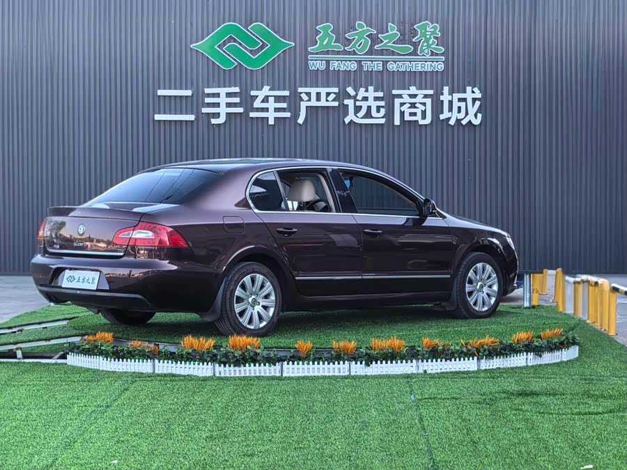 Skoda Superb 2014 immagine di auto #18