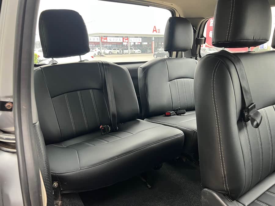 JAC 2013 #18 JAC 2013 car image #18