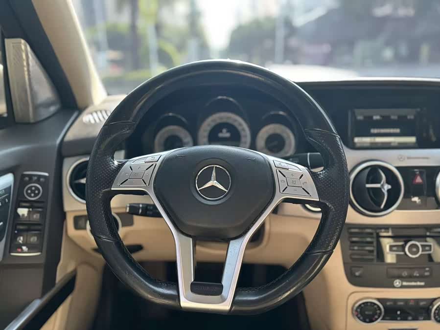 Mercedes-Benz GLK Class 2015 immagine di auto #18