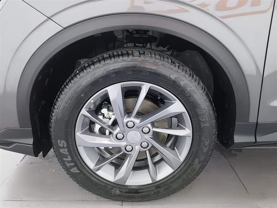 GEELY Coolray 2025 car image #18
