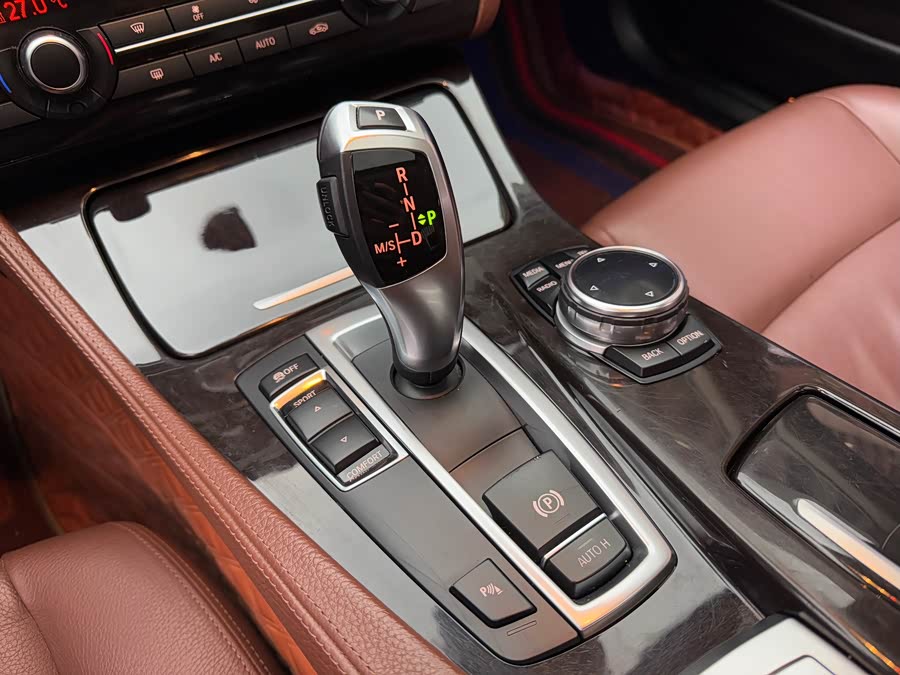 BMW 5 Series 2016 #18 BMW 5 Series 2016 car image #18