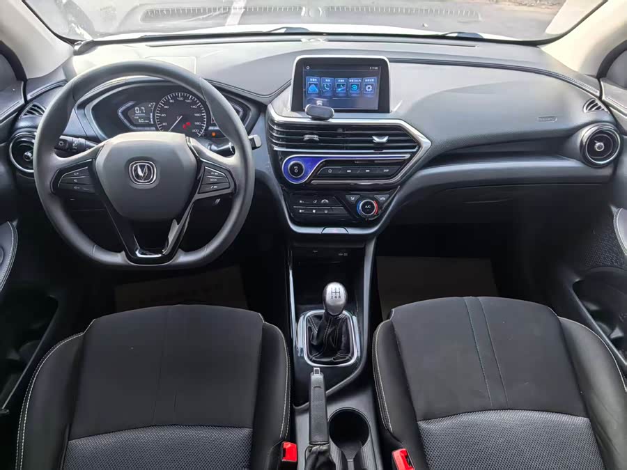 Changan Alsvin 2019 #18 Changan Alsvin 2019 car image #18