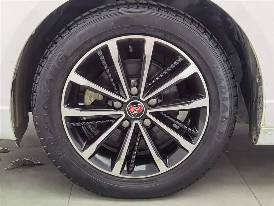 Roewe i5 2021 car image #18