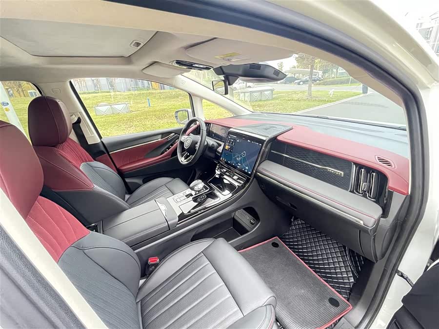 GAC Trumpchi E9 2023 изображение автомобиля #18