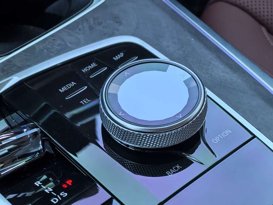 BMW X5 2024 car image #18