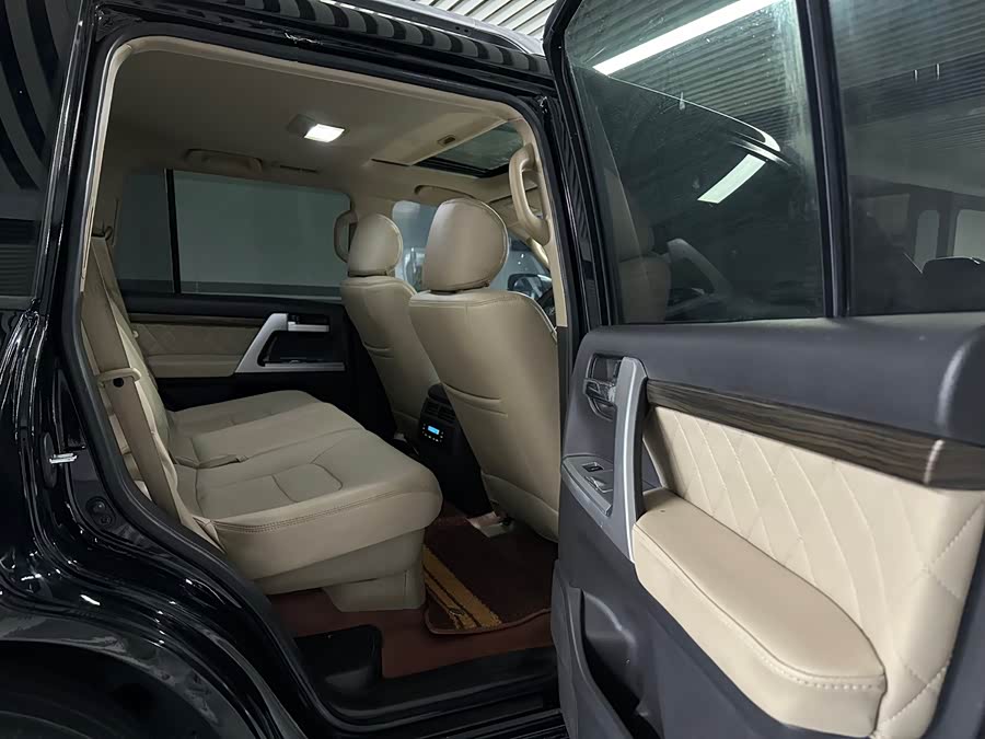 Toyota Land Cruiser 2009 car image #18