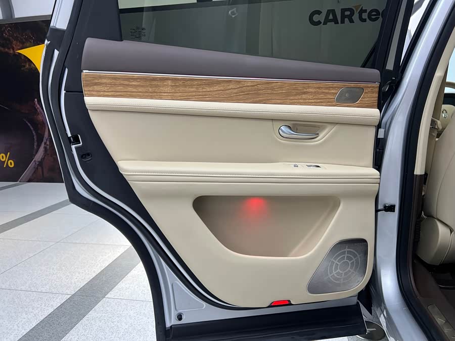 2024 immagine di auto #18