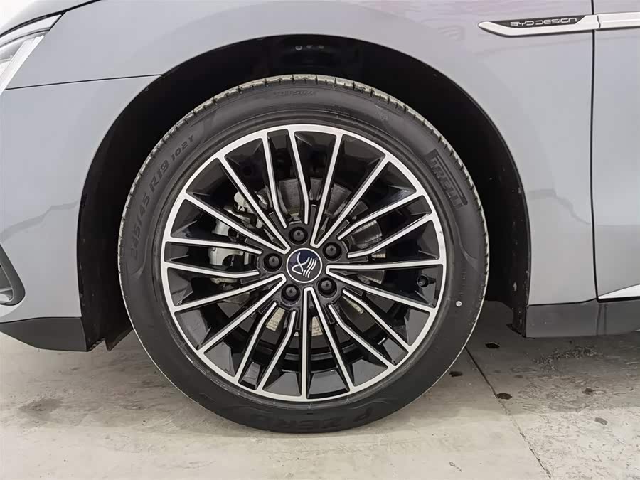 BYD Han 2022 car image #18