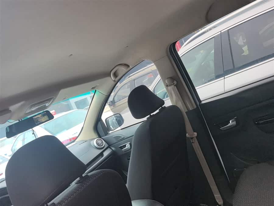 SWM斯威汽车 SWM斯威X2 2022 #18 SWM斯威汽车 SWM斯威X2 2022 汽车图片 #18