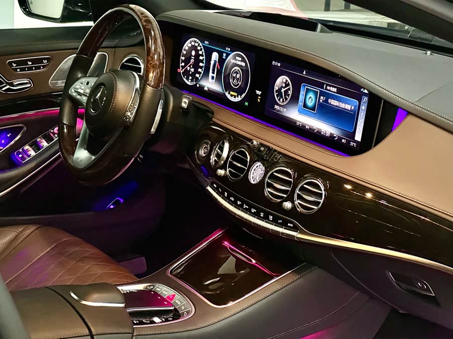 Mercedes-Benz Maybach S Class 2019 car image #18