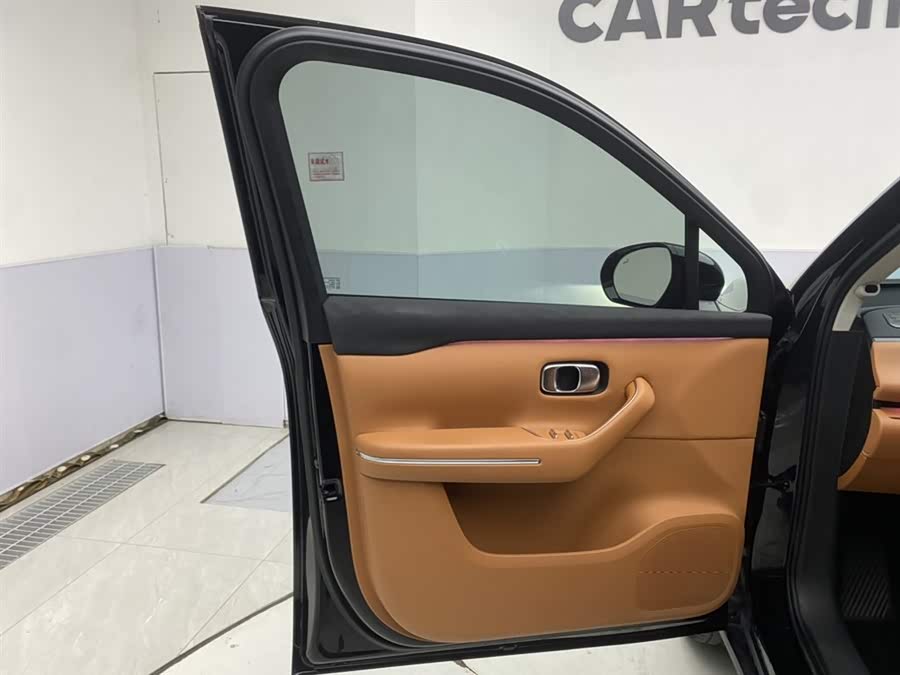 Leapmotor C16 2024 car image #18