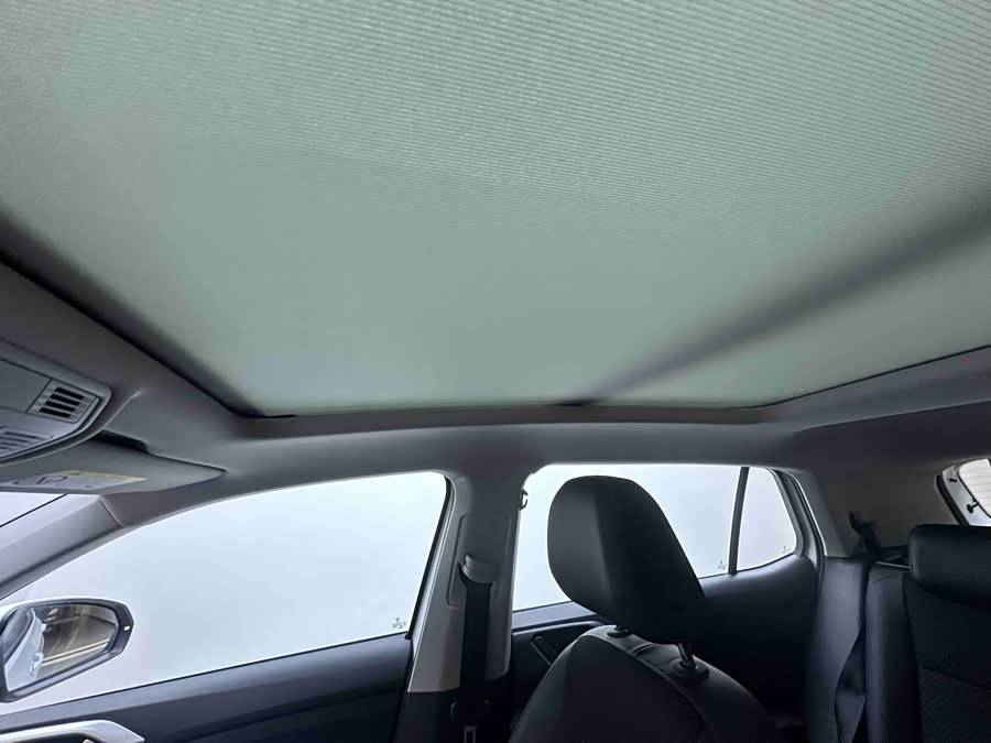 Volkswagen Tacqua 2023 car image #18