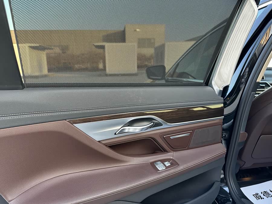 BMW 7 Series 2016 #18 BMW 7 Series 2016 car image #18