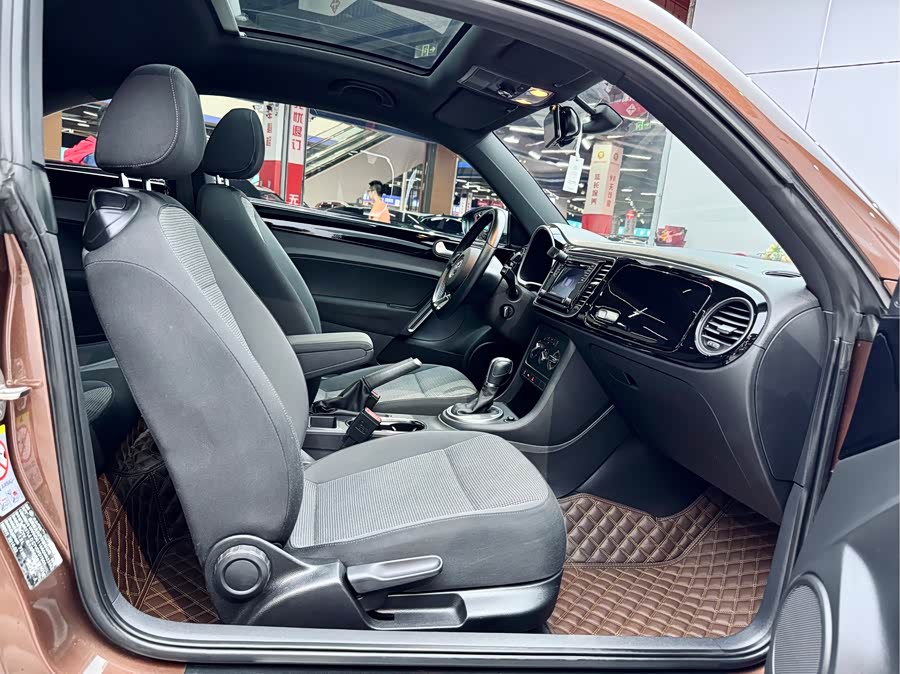 Volkswagen Beetle 2016 car image #18