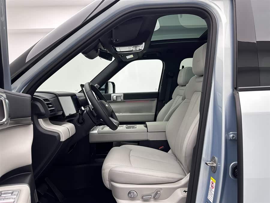 FangChengBao Tiger 7 2025 car image #18