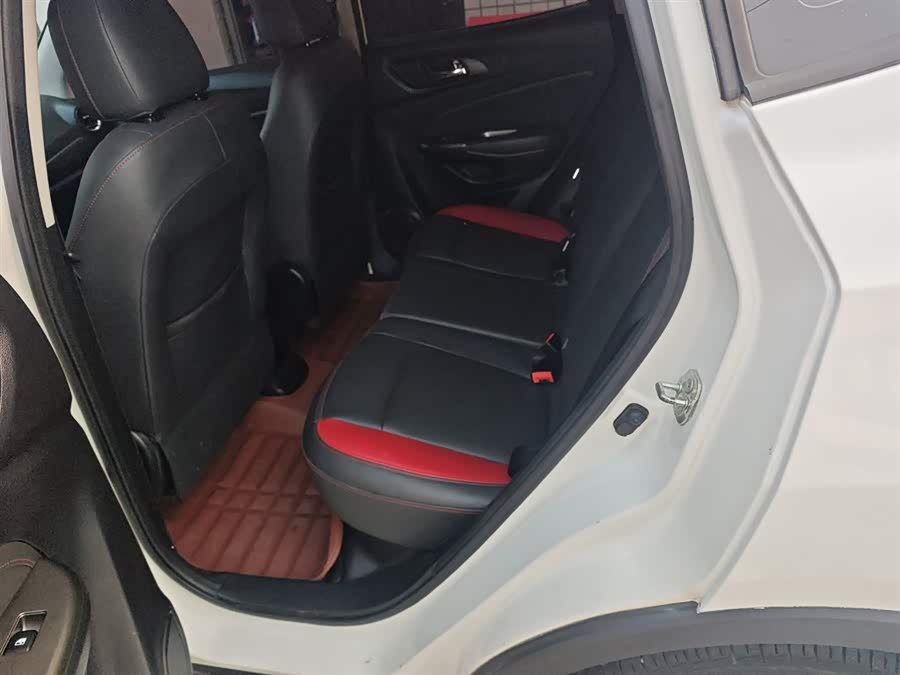 Changan CS15 2016 car image #18