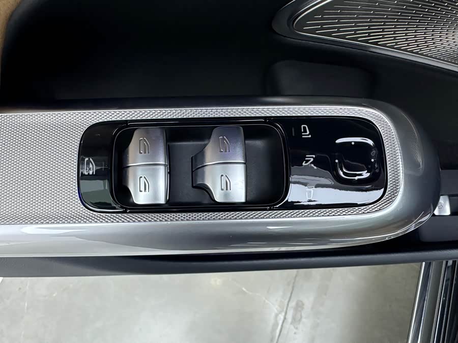 Mercedes-Benz E Class 2025 #18 Mercedes-Benz E Class 2025 car image #18