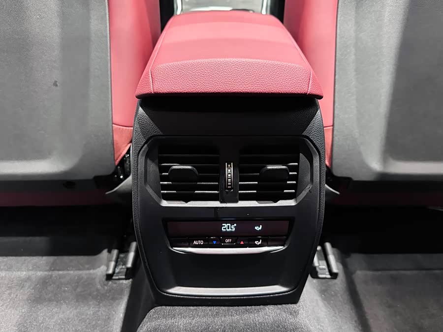 BMW 4 Series 2024 car image #18