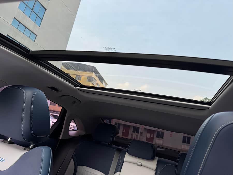 GEELY Preface 2021 image de voiture #18