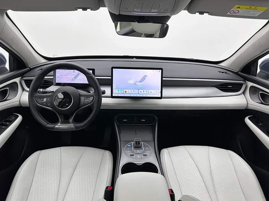 BYD Seal 05 DM-i 2025 car image #18