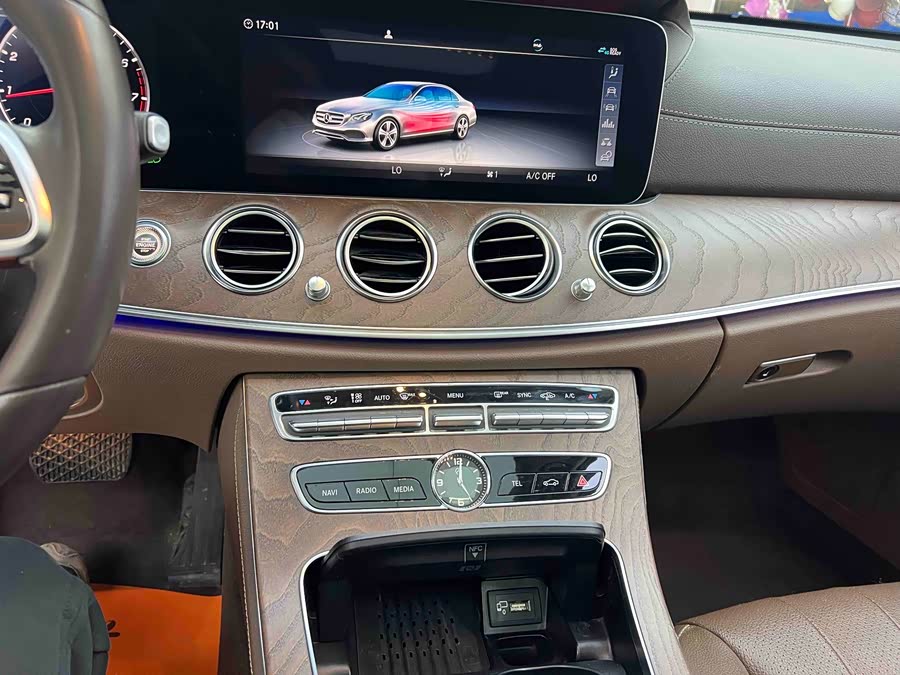 Mercedes-Benz E Class 2019 #18 Mercedes-Benz E Class 2019 car image #18