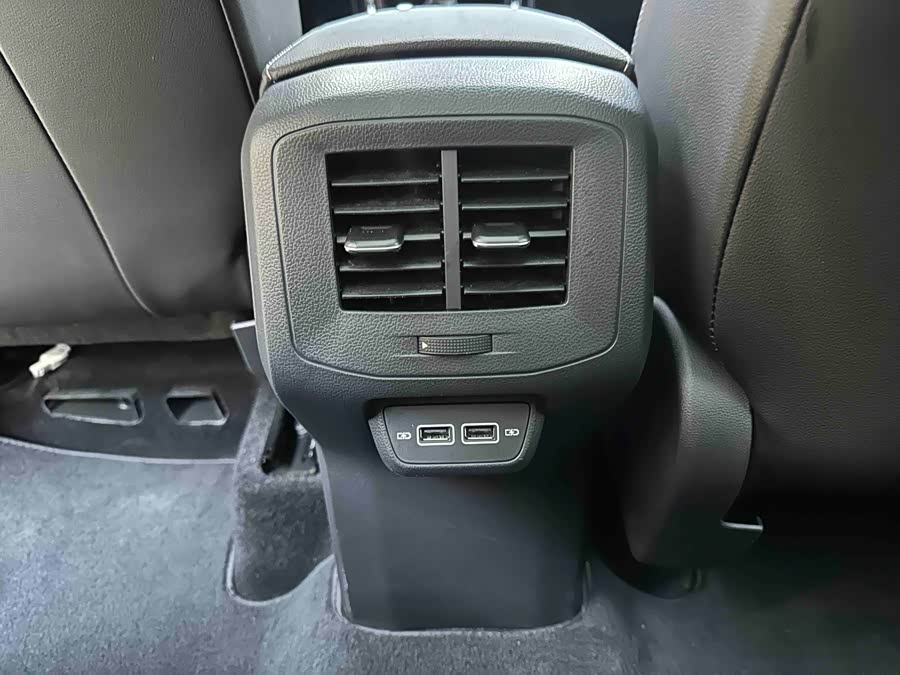 Volkswagen Tacqua 2023 immagine di auto #18