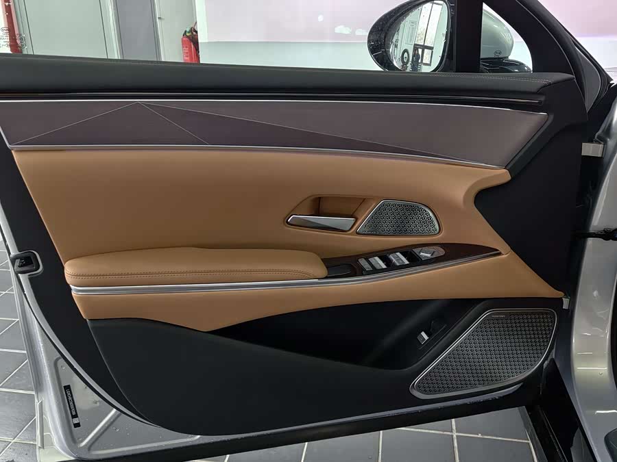 BYD HanL 2025 car image #18