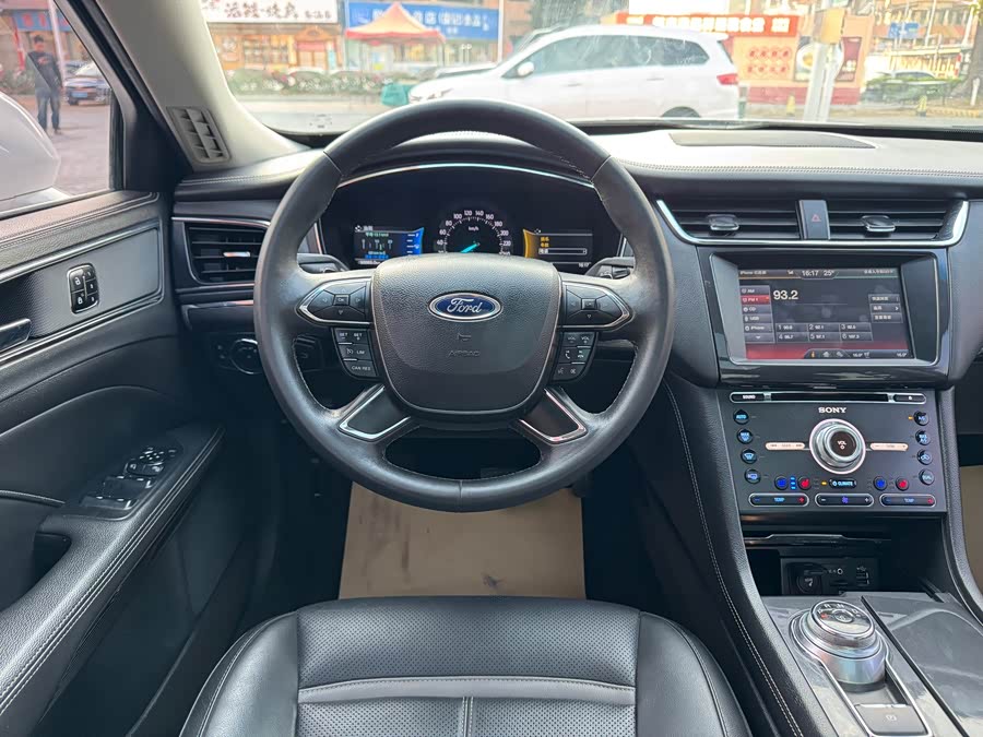 Ford Taurus 2016 car image #18