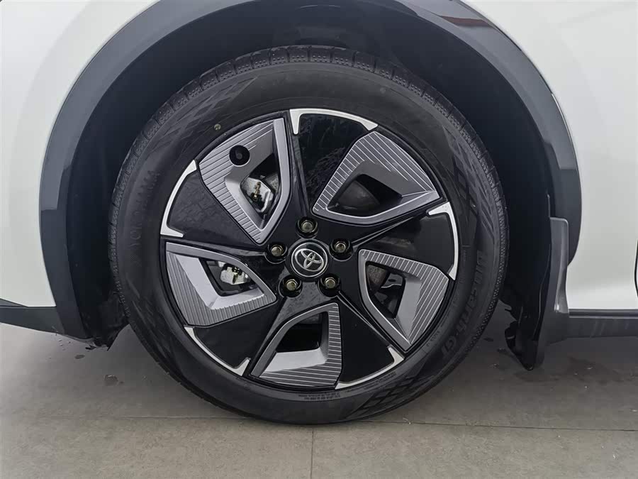 Toyota bZ3 2024 immagine di auto #18