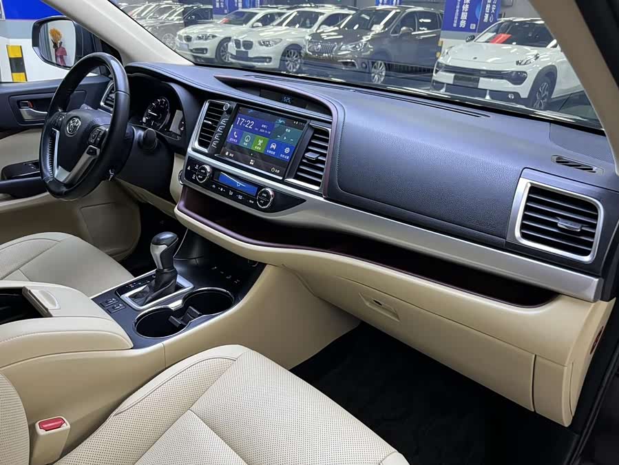 Toyota Highlander 2017 #18 Toyota Highlander 2017 car image #18