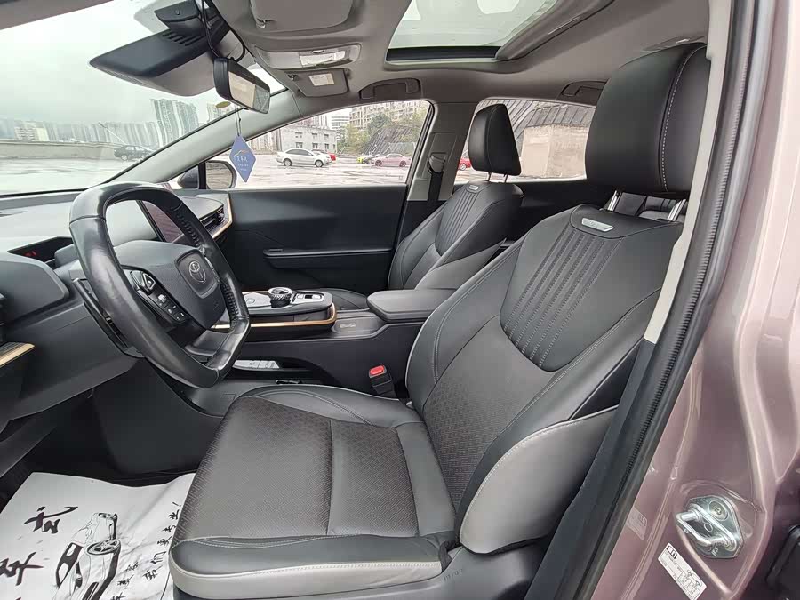 Toyota bZ3 2023 immagine di auto #18