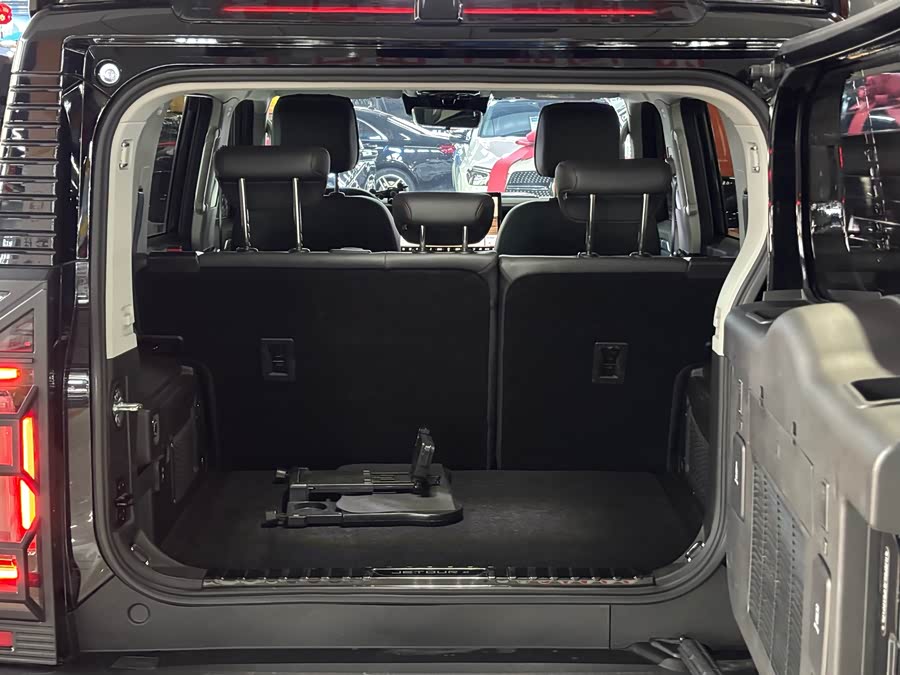 Jetour Traveller 2023 car image #18