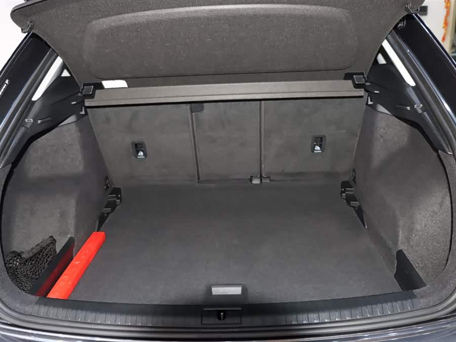 Audi Q3 2022 car image #18
