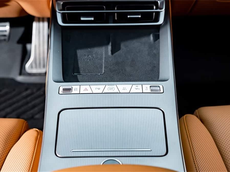 BYD HanL 2025 immagine di auto #18