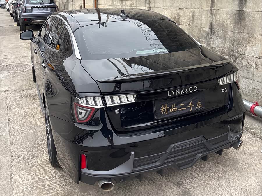 Lynk & Co 03 2019 car image #18