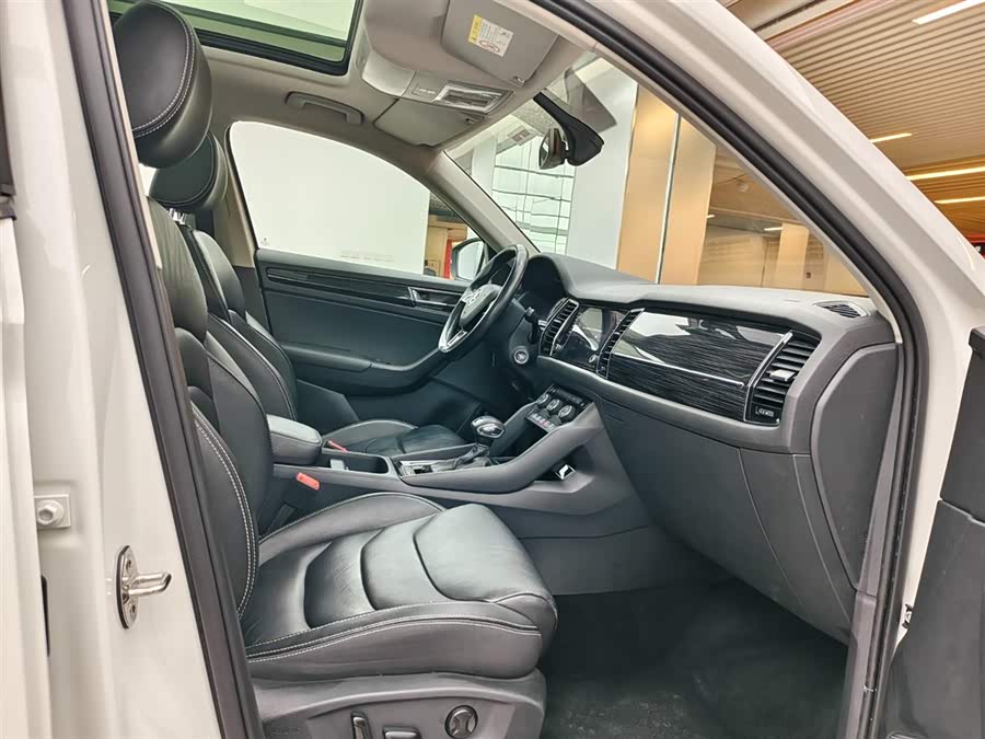 Skoda Kodiaq 2018 car image #18