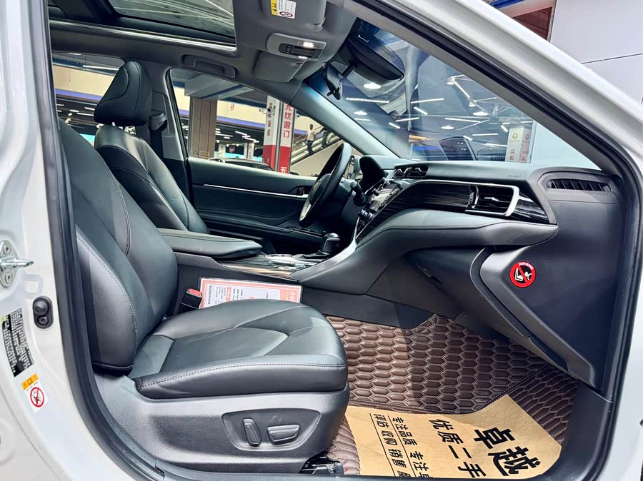 Toyota Camry 2018 car image #18