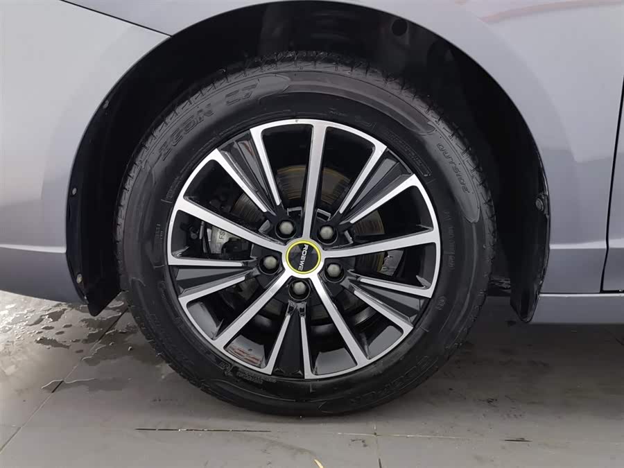 Roewe i5 2022 car image #18