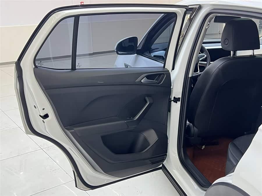 Volkswagen Tacqua 2022 #18 Volkswagen Tacqua 2022 car image #18