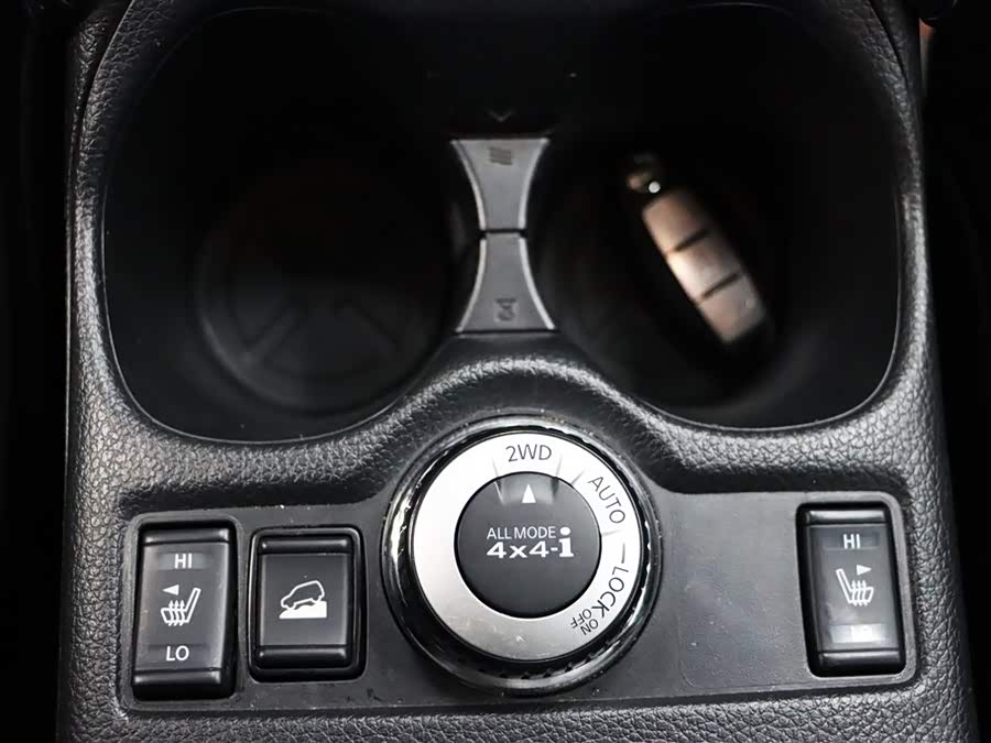 Nissan X-Trail 2020 car image #18
