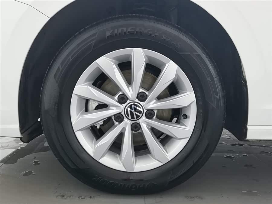 Volkswagen Bora 2024 car image #18