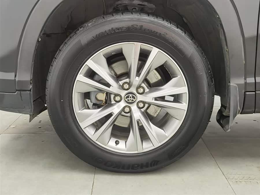 Toyota Highlander 2019 immagine di auto #18