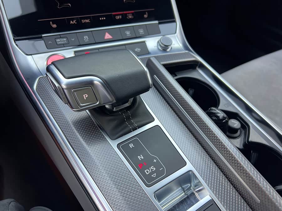 Audi A6L 2020 car image #18