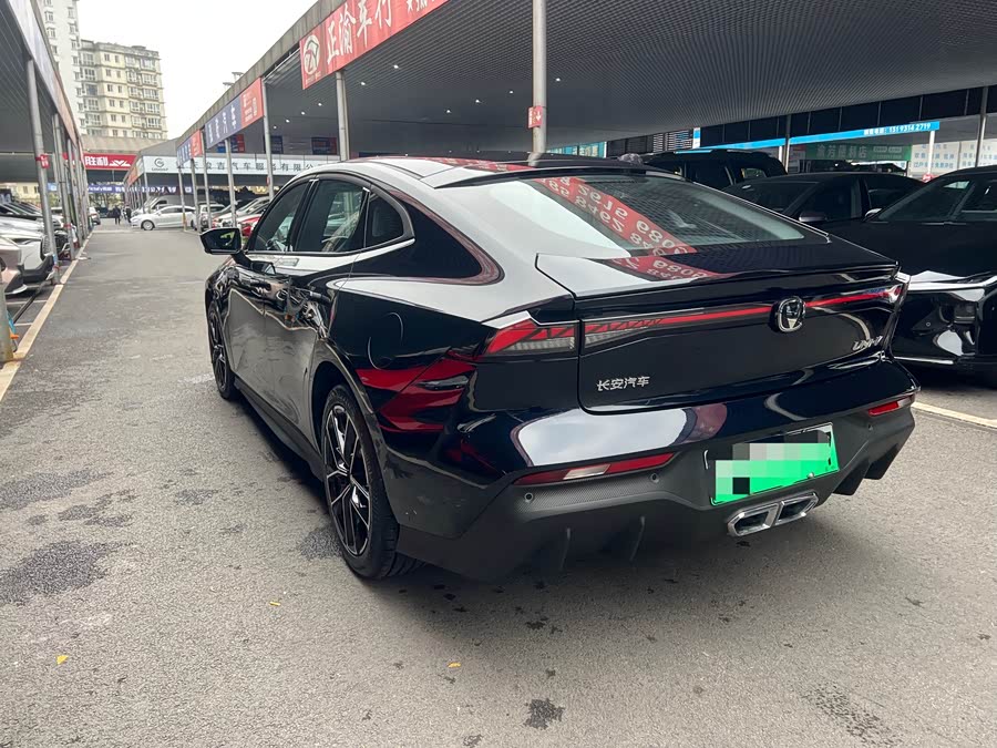 Changan UNI-V iDD 2024 car image #18