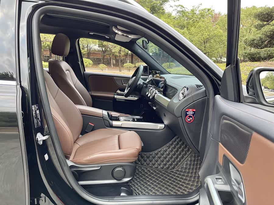 Mercedes-Benz GLB Class 2022 #18 Mercedes-Benz GLB Class 2022 car image #18